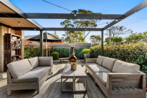 Lonny Retreat - Sprawling Deck and Spa